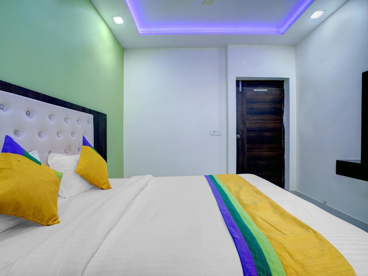 Hotel The Orient Tree, Agra Агра Екстер'єр фото