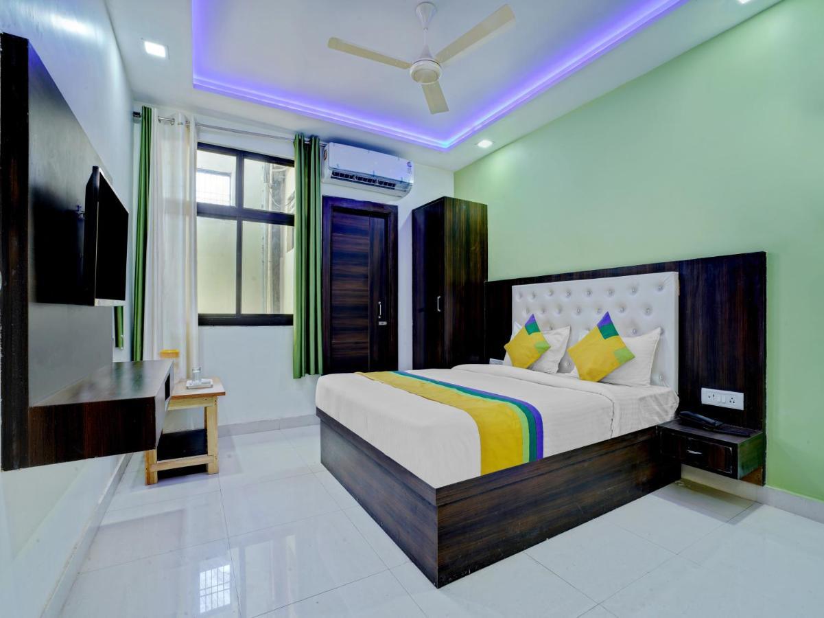 Hotel The Orient Tree, Agra Агра Екстер'єр фото