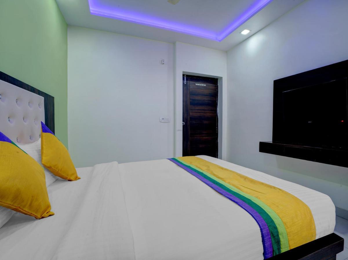 Hotel The Orient Tree, Agra Агра Екстер'єр фото