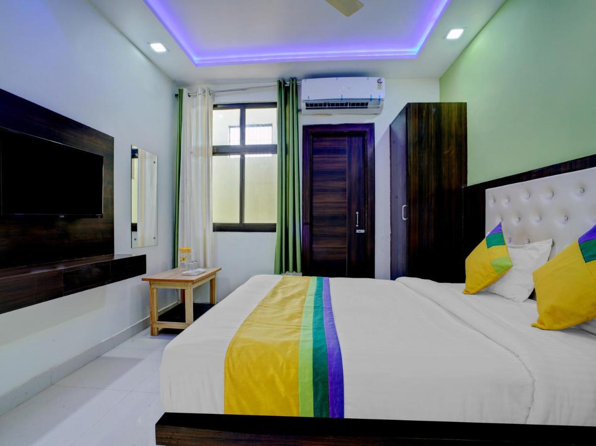 Hotel The Orient Tree, Agra Агра Екстер'єр фото
