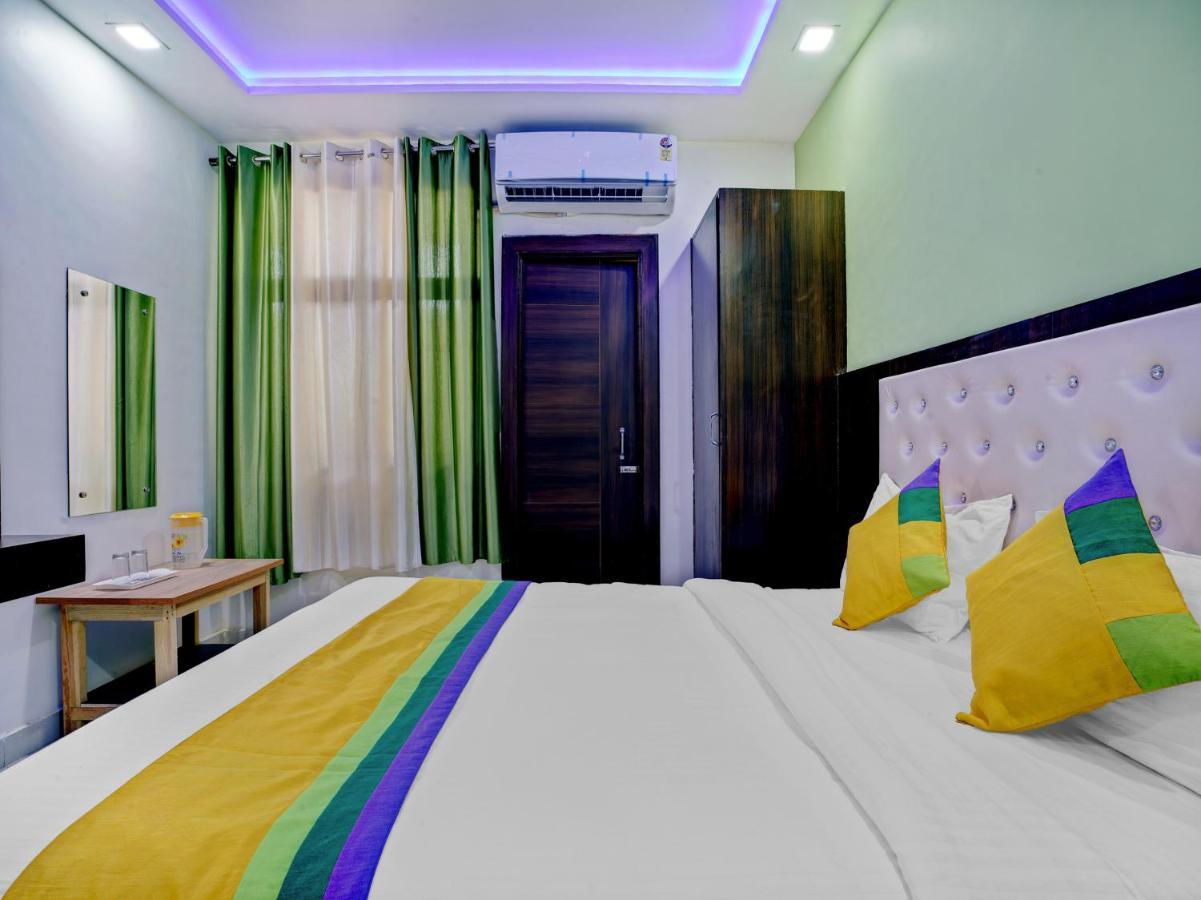 Hotel The Orient Tree, Agra Агра Екстер'єр фото